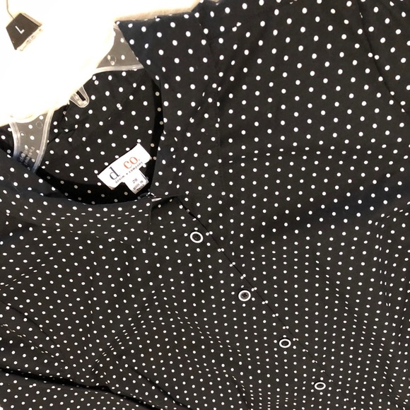 D&Co Ladies 2X Black button down blouse - Picture 3 of 6